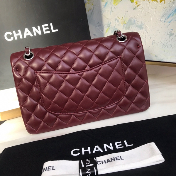 シャネルバッグレプリカ側面デザイン